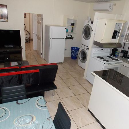 Stewart Apt- Trincity, Airport, Washer, Dryer, Office, Cable , Wifi Екстер'єр фото
