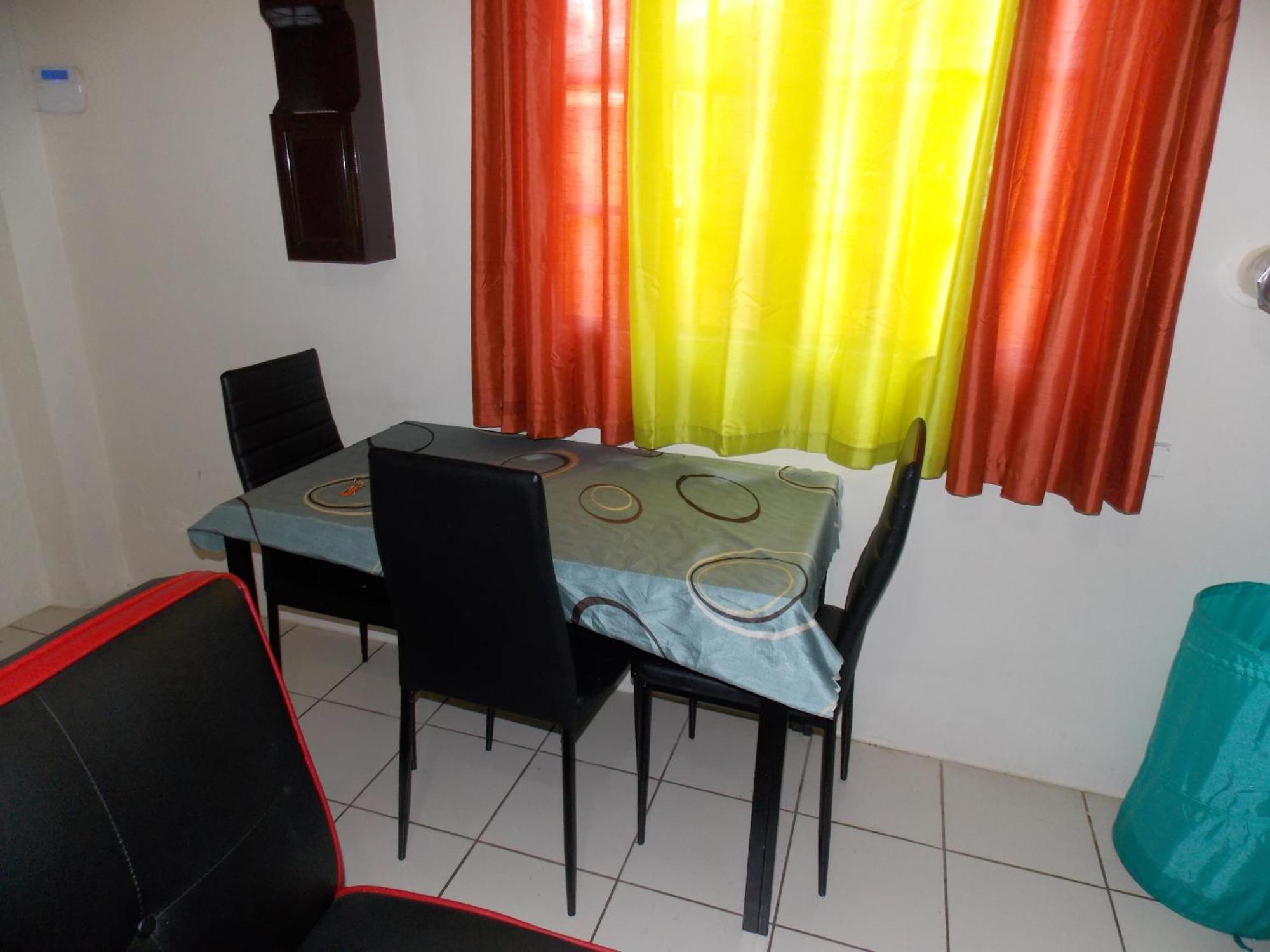 Stewart Apt- Trincity, Airport, Washer, Dryer, Office, Cable , Wifi Номер фото