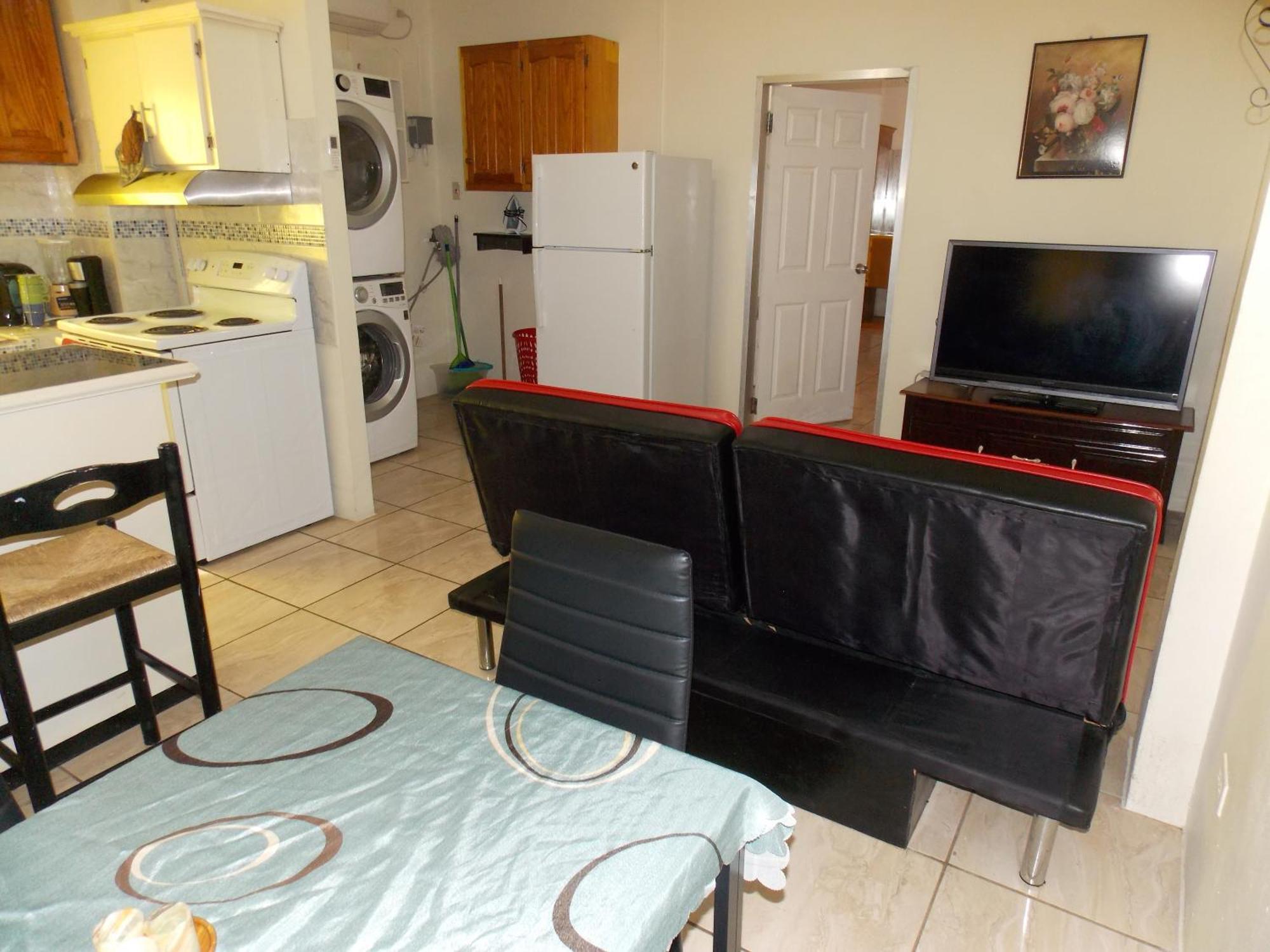 Stewart Apt- Trincity, Airport, Washer, Dryer, Office, Cable , Wifi Екстер'єр фото